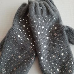 New Grey mittens