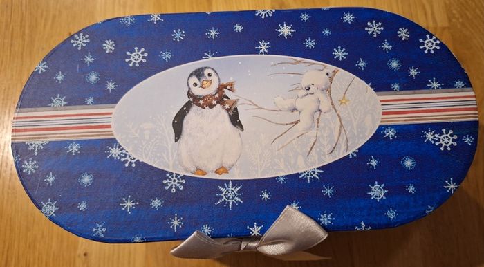 Boxed Set of 2 Santa Claus, Penguin and Polar Bear Mugs