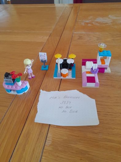 Lego Friends 3939 'Mia's Bedroom'