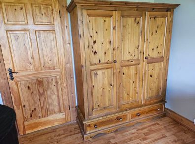 wardrobe