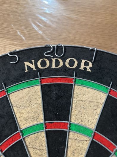 Nodor Supabull II dart board