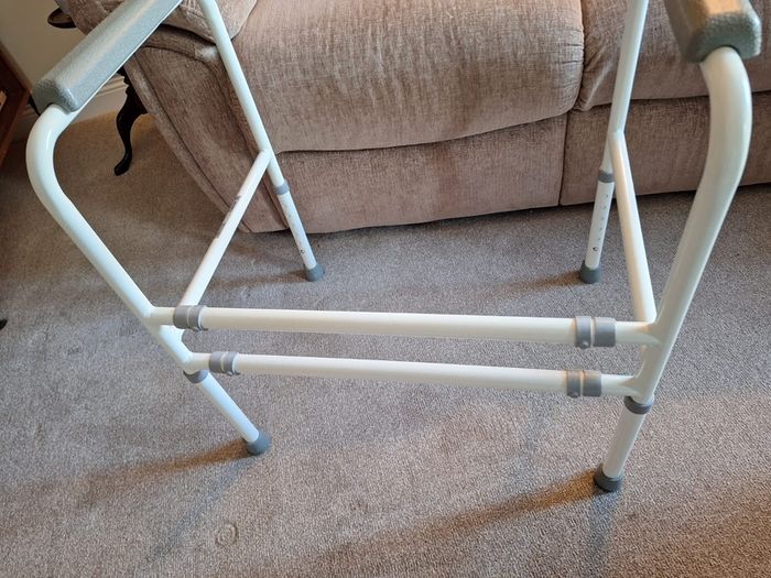 Toilet Frame