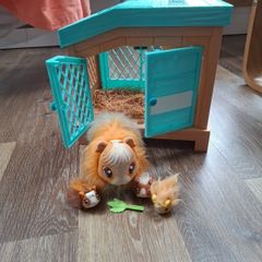 Little Live Pets Mama Surprise: Guinea Pig Playset