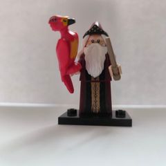 LEGO Minifigure of Albus Dumbledore from the Harry Potter Series 2.