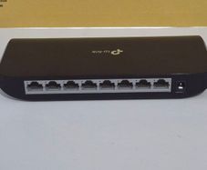 TP-Link 8-Port Gigabit Switch (TL-SG1008D)