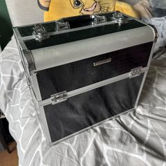 SONGMICS Professional Beauty / Nail Technician Case