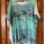 selection of ladies tops sz 28 Image 2