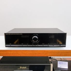 Hifi Gold Music Fidelity Elektra E100 Flagship Solid State integrated Amplifier pristine condition with XLR inputs Top Spec