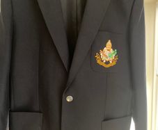 Castleknock College school blazer with crest Age 18