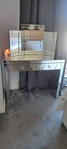 bedroom unity unit and side dressers