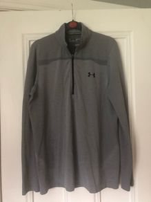 Man's under armor long sleeve top