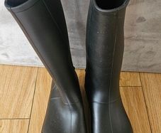 Girls horse riding boots