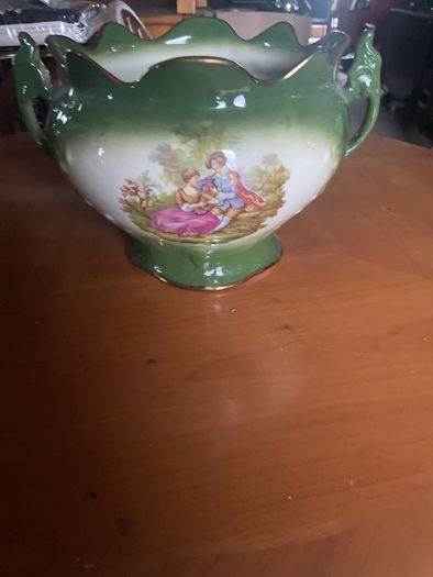 pottery vase