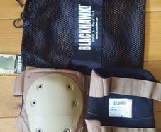 Blackhawk knee pads for airsoft military