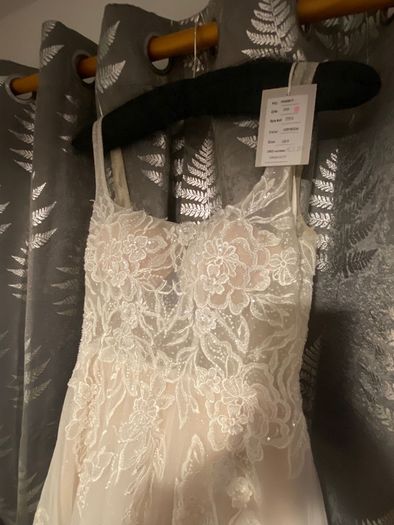 wedding dress