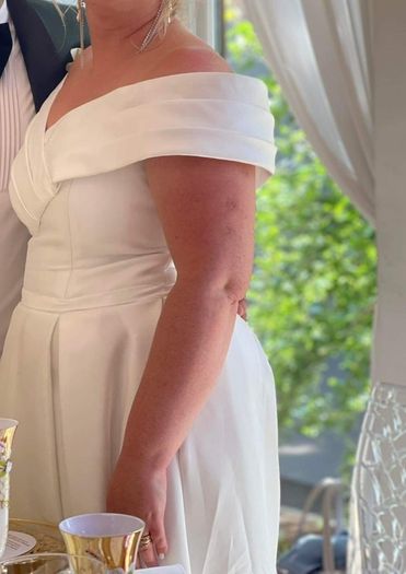 wedding dress
