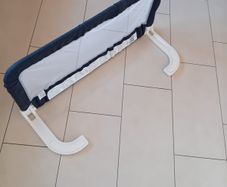 Kids bed rail
