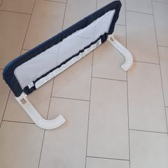 Kids bed rail
