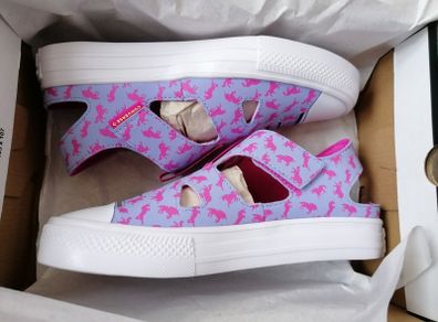 brand new girls converse UK 3