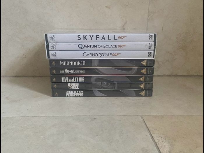 James Bond 007 Collection of 8 DVDs