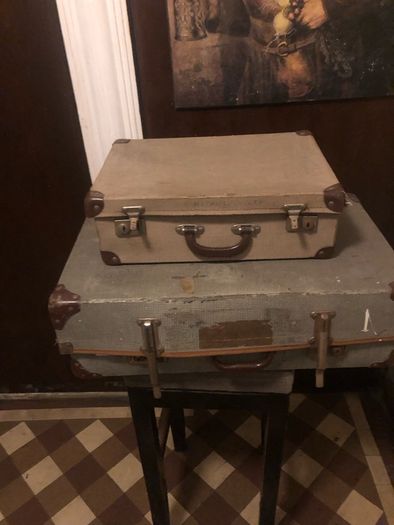 Vintage suitcase x2