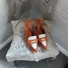 Ladies Shoes size 6.5