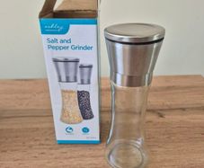Salt shaker