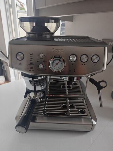 Sage Barista Express Impress in Stainless Steel