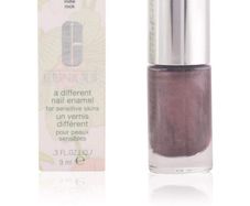 Clinique A Different Nail Enamel in shade 10 Indie Rock - New / Boxed