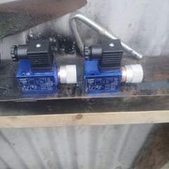 Hydraulic pressure switch x2