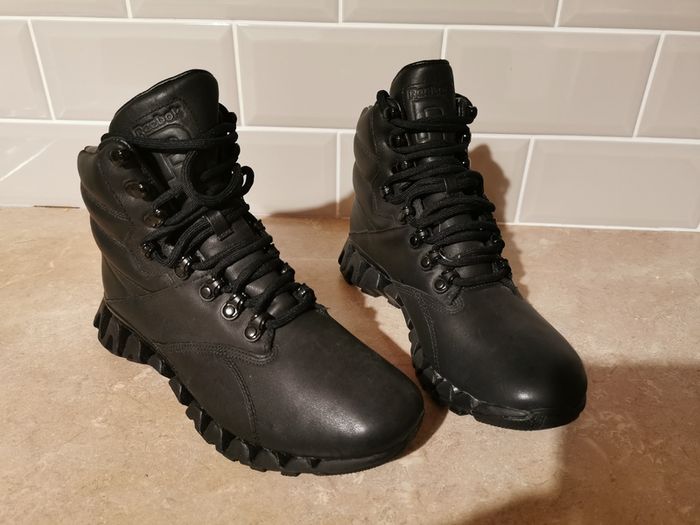 Men's Reebok boots Genuine leather Black Winter Sneakers EUR40 US7.5 UK6.5