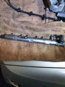 Genuine Bmw 5 Series E60 E61 520d Fuel Rail With Sensors 7809129