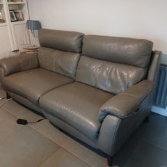 leather sofa recliner