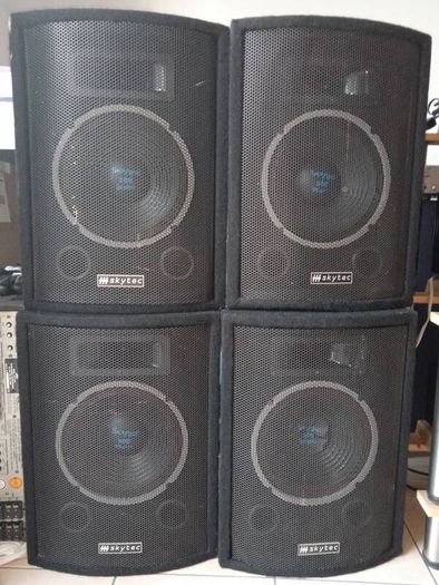 2 pairs PA loud speakers by Skytec type 170.730 200w  Each