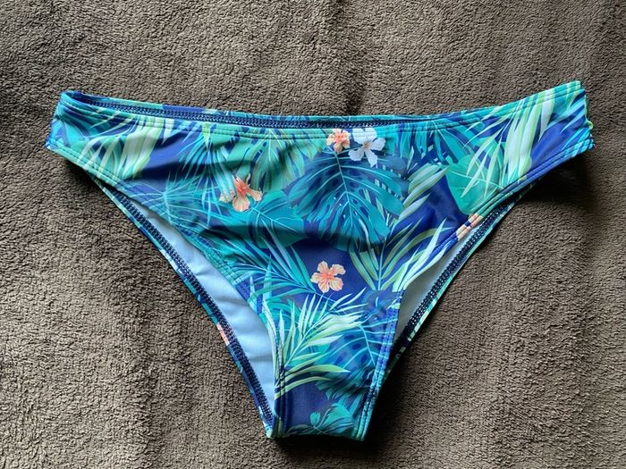 Bikini bottom