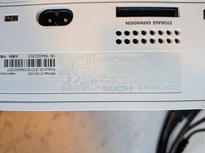 Xbox series S 512GB with two controllers