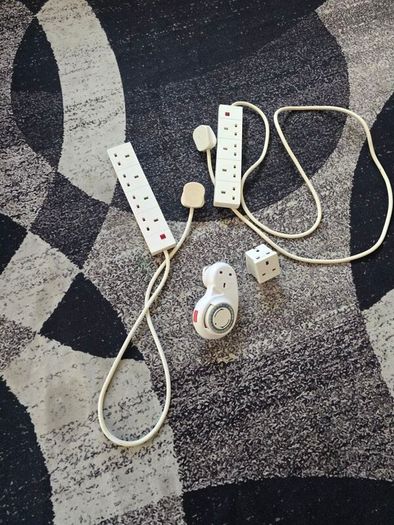 Extension leads and adapter