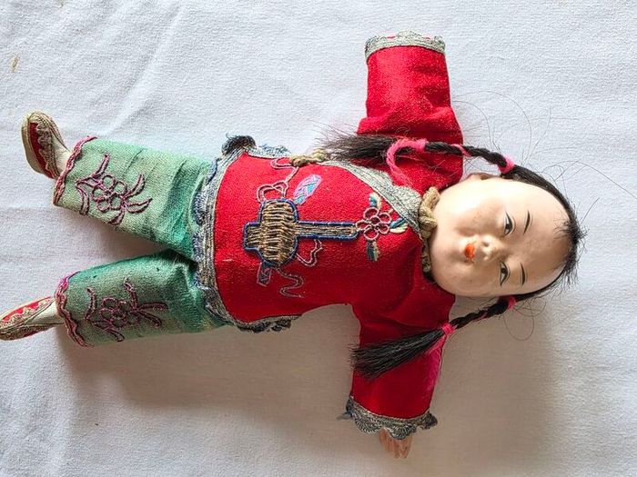 FIGURINE - RARE 1920s Door of Hope Mission Dolls Shanghai - SET OF 4 - 10 inch / 25cm - Pear Wood - Family Set