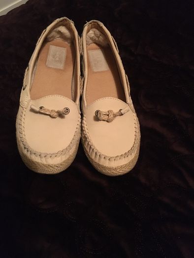 Genuine UGG Shoes, size EU-37,5. UK-4,5