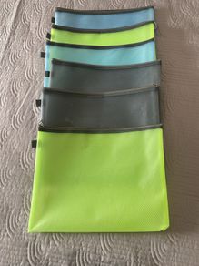 Mesh multi-coloured zip folders