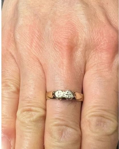 Vintage 9ct Gold Star-Cut Pattern Dress Ring