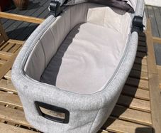 Mamas and Papas Flip XT3 carrycot only (no pushchair)