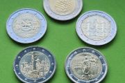 Commemorative Uncirculated 5 x 2 Euro coins.