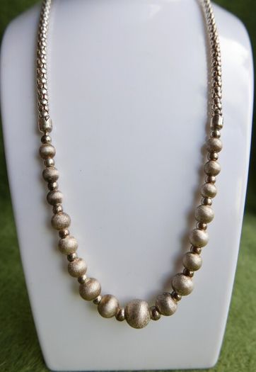Vintage, Women's Sterling Silver 925 Bead Necklace. length 18,5" - 23,9g