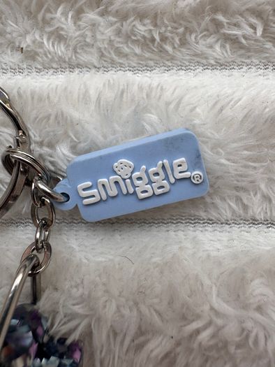 Smiggle Frozen 2 Keyring Letter L Please see photos