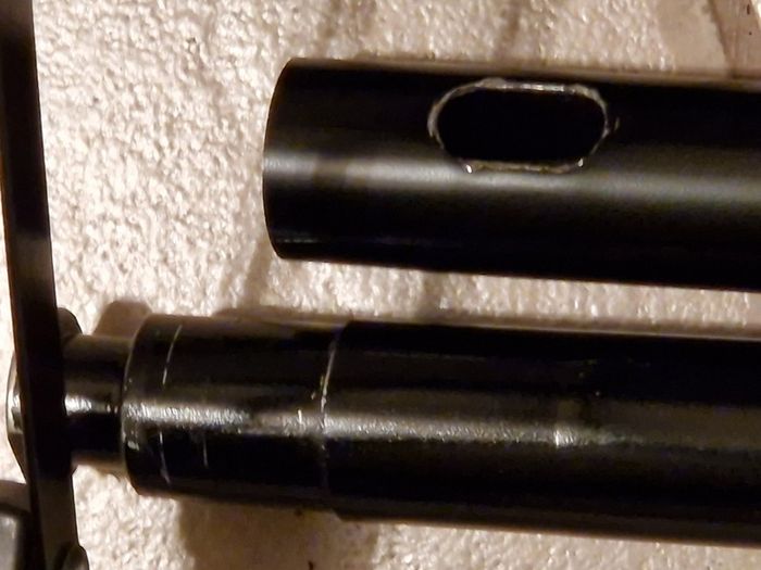 NEEWER, 2 Photography Tripods and feet and also 5ft circular Silver Light enhancer all in new condition and in lovely cases