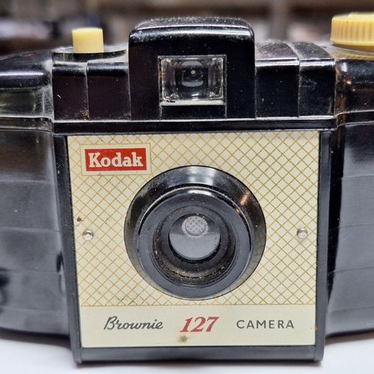 Kodak Brownie 127 Vintage Film Camera - 127 Roll Film | Used | 3 Months Warranty
