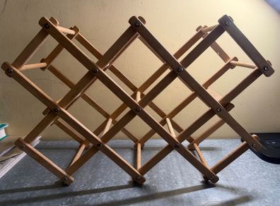 Expandable Wine Rack