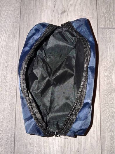 1 Euro Each To Clear!! - Variety Of Bags - Make Up, Toiletries, School, Etc