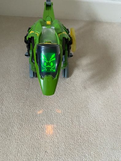 3x transformers  switch and go dino witch sounds and lights   Excellent condition like new  Perfect working order
